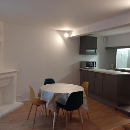 Appartement T3 En Duplex La Creche Exteriör bild