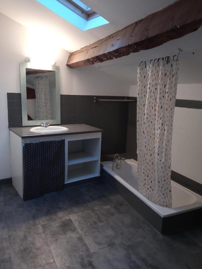 Appartement T3 En Duplex La Creche Exteriör bild